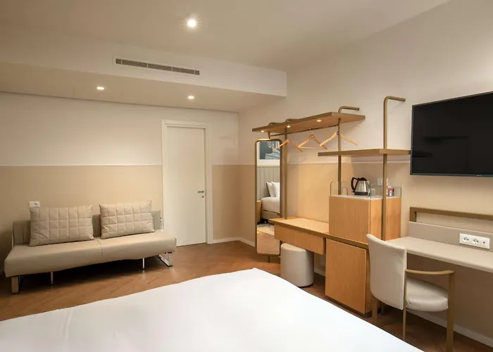 Hotel Cosmopolita Colosseum, Tapestry Collection By Hilton Roma