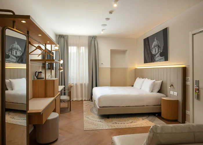 Cosmopolita Colosseum, Tapestry Collection By Hilton Roma